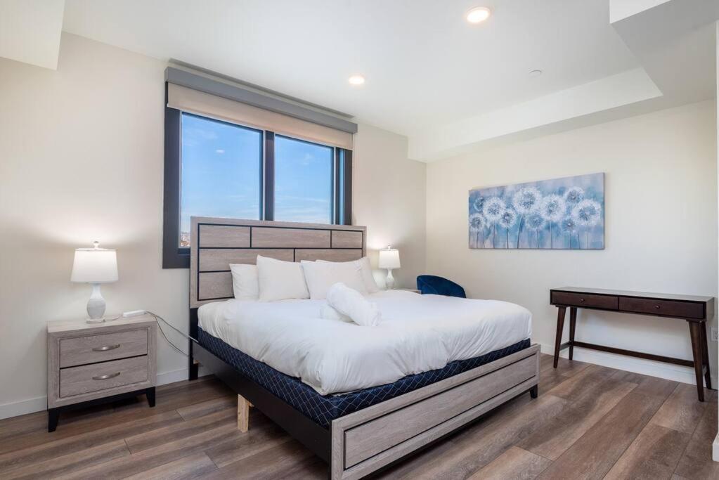 Luxurious Penthouse In Beverly Hills - Sleeps 10 Los Angeles Esterno foto